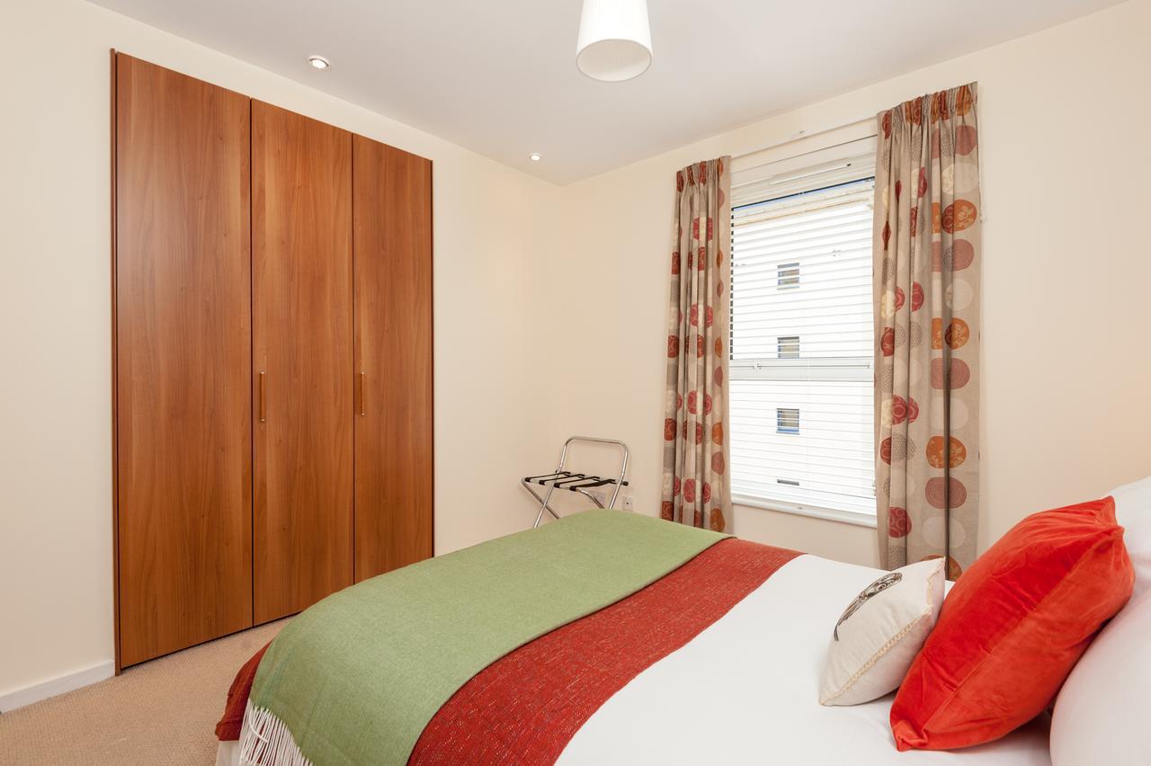 The Holyrood Road Residence Edinburgh Pokoj fotografie