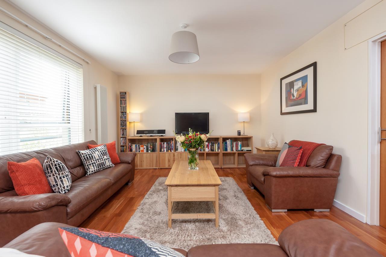The Holyrood Road Residence Edinburgh Pokoj fotografie